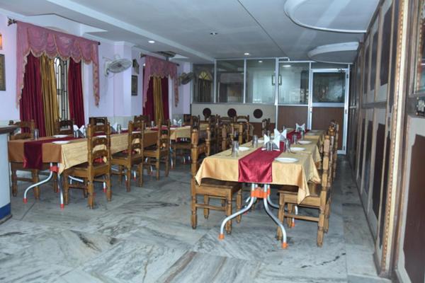 Hotel Sambit Palace Μπουμπάνεσβαρ Εξωτερικό φωτογραφία